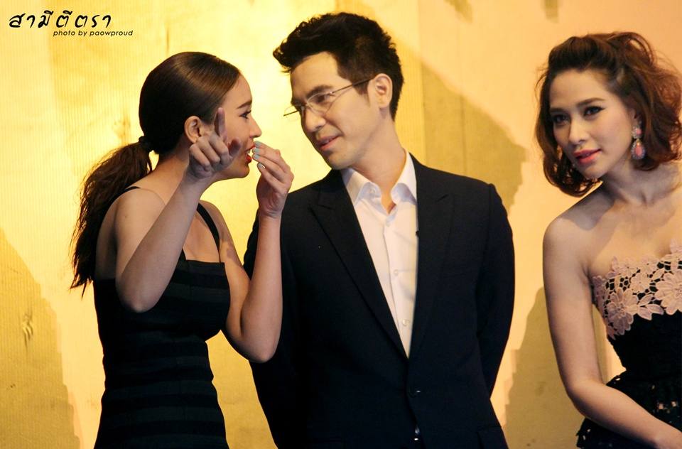 โป๊ป ธนวรรธน์ , พลอย เฌอมาลย์ & จุ๋ย วรัทยา @ รายการทูไนท์โชว์ (10-3-14)