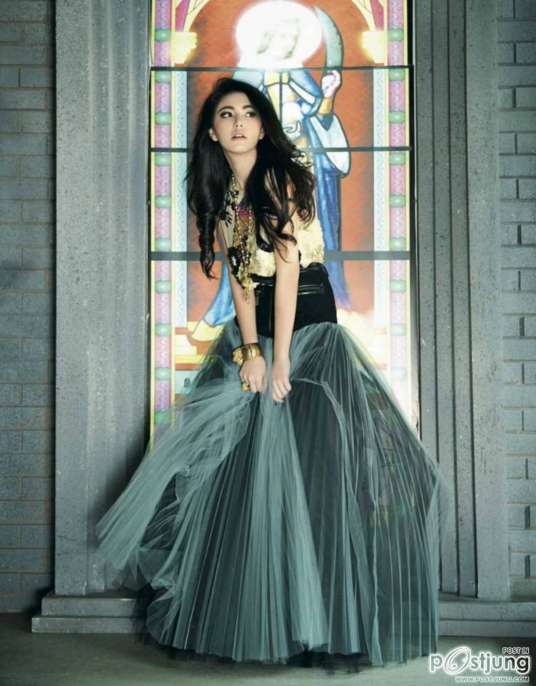 ใหม่ ดาวิกา โฮร์เน่ @ HER WORLD no.121 March 2014