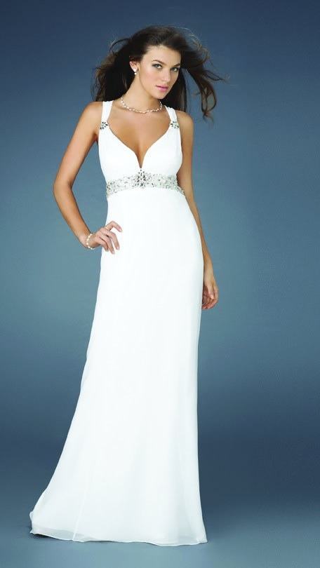 ชุดราตรีสีขาว White Gvening Gowns 4