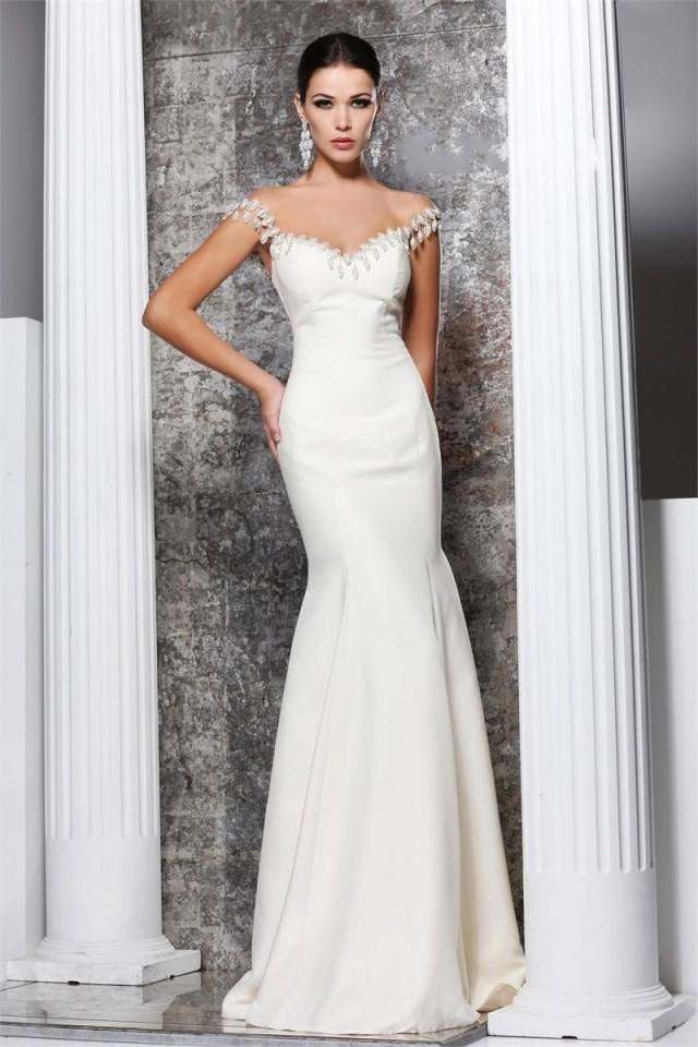 ชุดราตรีสีขาว White Gvening Gowns 4