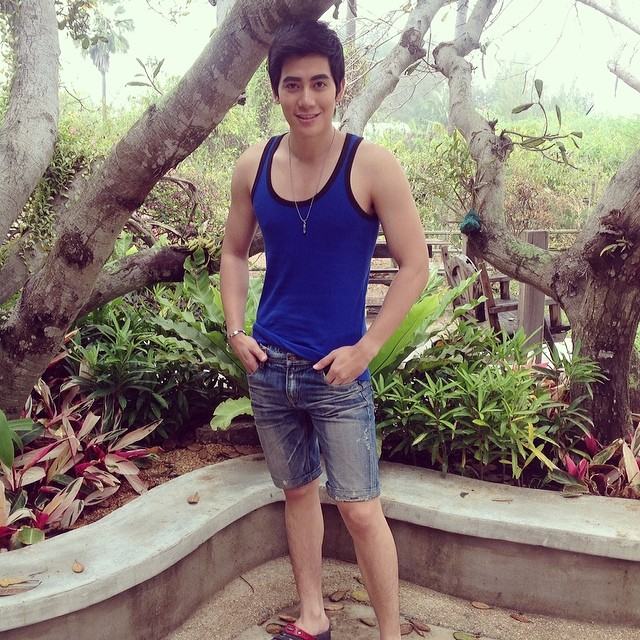 ก้อง ธนบูรณ์