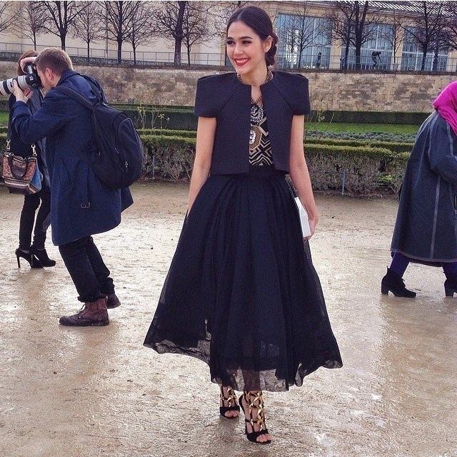 3 สาวไทย ตะลุยเมืองแฟชั่นที่ @paris fashion week นำทีมโดย ชมพู่ อารยา เจ้าแม่แฟชั่นของเมืองไทย