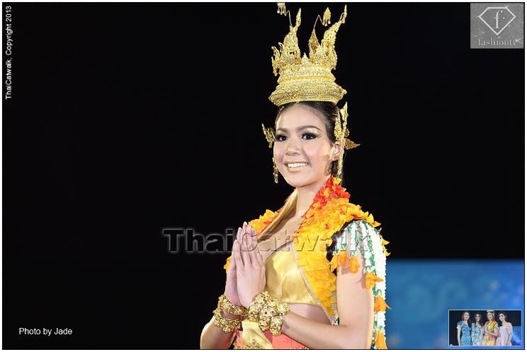2013-ชาลิตา แย้มวัณณังค์