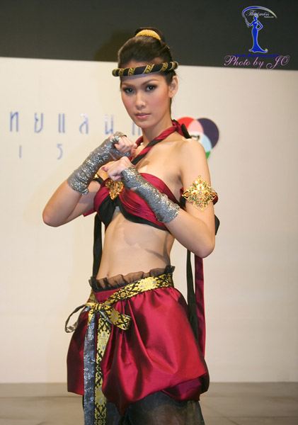 Miss Thailand Universe 2001-2013 ในชุดประจำชาติ