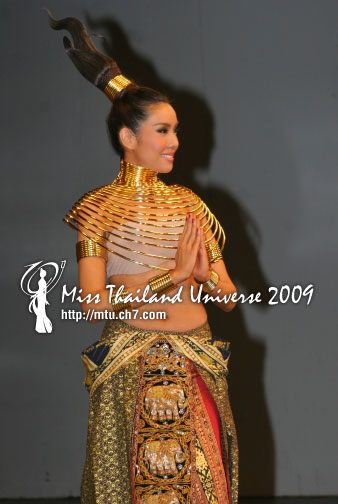 Miss Thailand Universe 2001-2013 ในชุดประจำชาติ