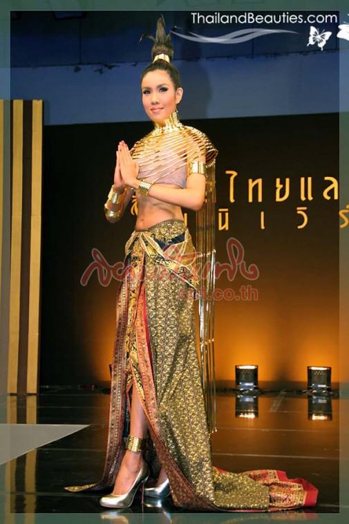 Miss Thailand Universe 2001-2013 ในชุดประจำชาติ