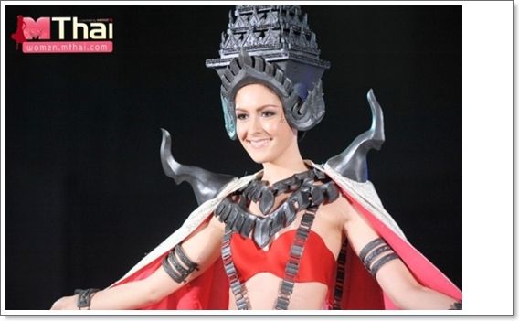 Miss Thailand Universe 2001-2013 ในชุดประจำชาติ