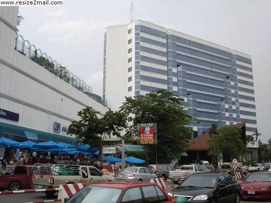 โรงแรมเจริญศรี แกรนด์รอยัล