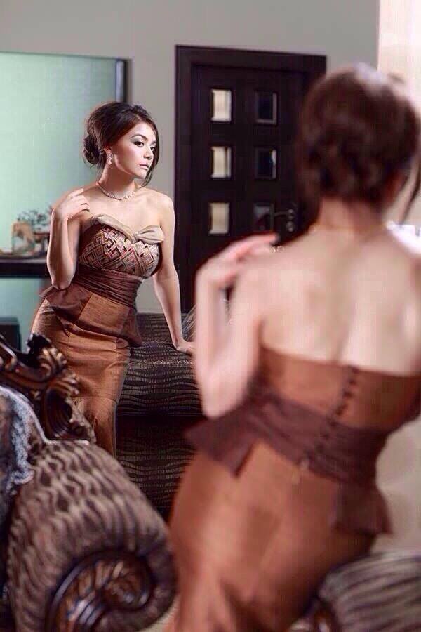 นางพญาแห่งวงการบันเทิงประเทศลาว พร้อมกับเพลงใหม่ของเธอ