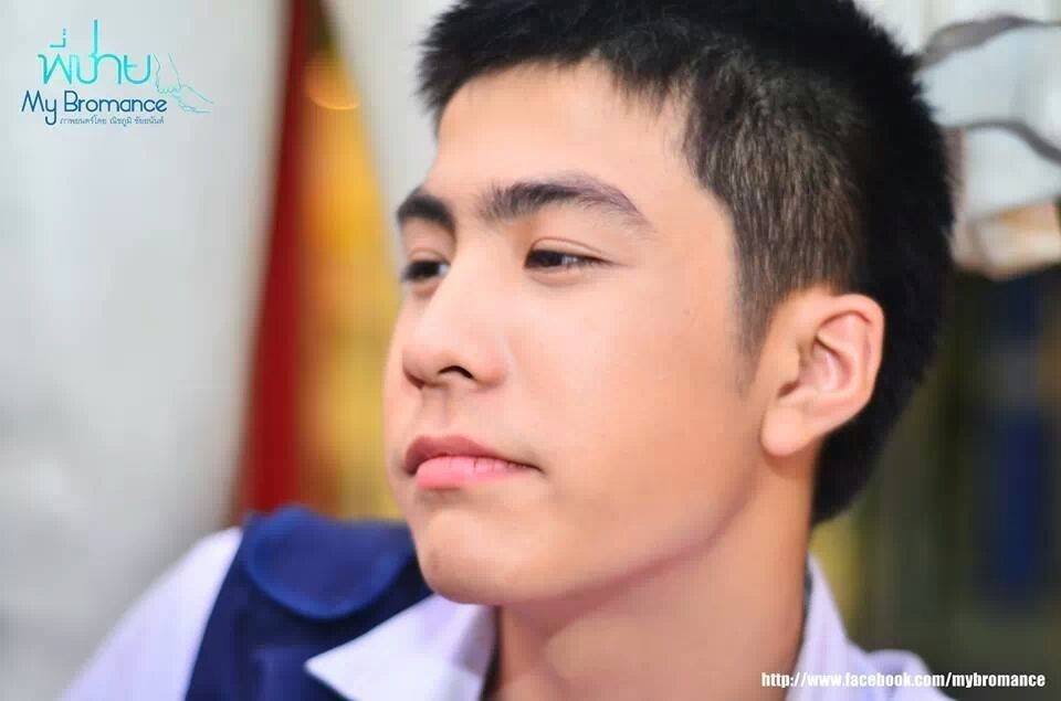 ฟลุ๊ค ธีรภัทร. โลหนันทน์ จาก หนังพี่ชายmy bromance  น่ารัก เนอะ