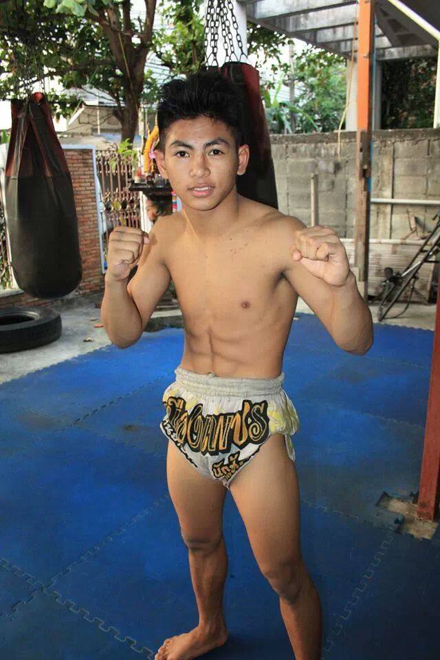 นักมวย2สไตล์