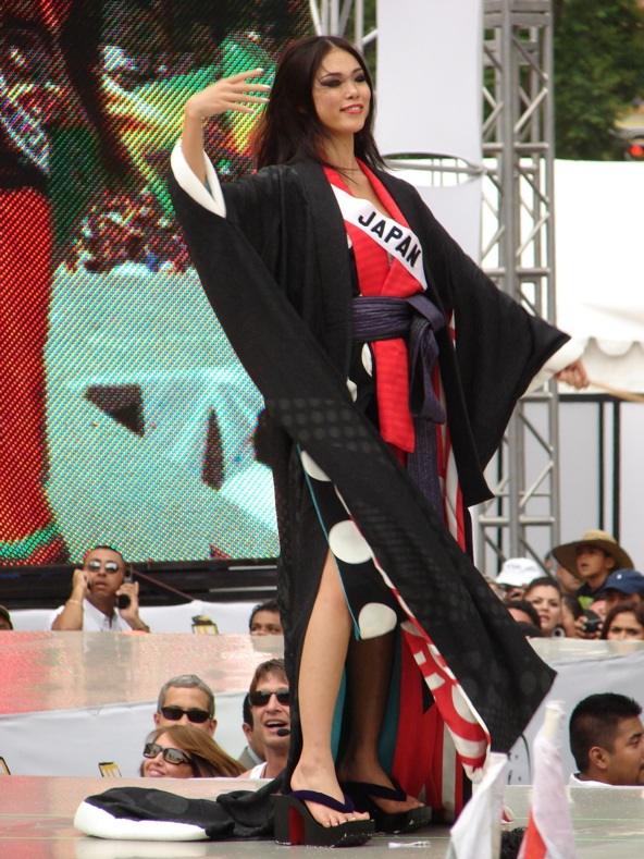 Riyo Mori Miss universe 2007