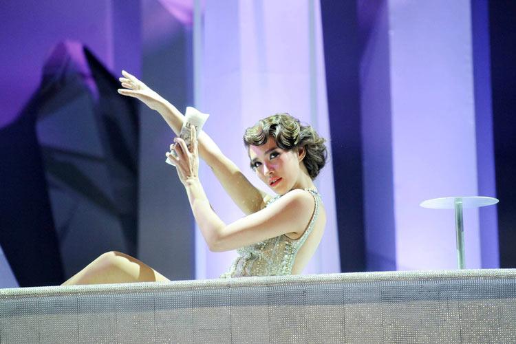 รวม" พรีเซ็นเตอร์ ลักษ์ " บรรดาชุ๊ปส์ตาร์ ลูกครื่ง สาวลักษ์ LUX thailand