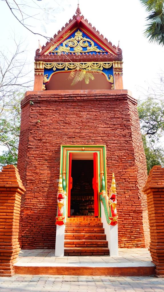 วัดเขาดิน วัดสวยๆ ไกล้กับมอเตอร์เวย์