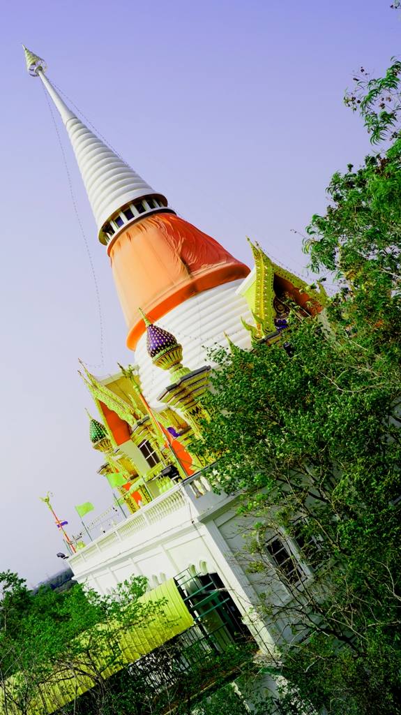 วัดเขาดิน วัดสวยๆ ไกล้กับมอเตอร์เวย์