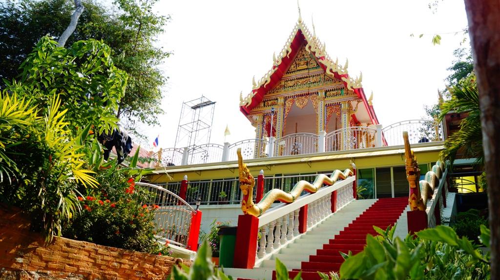 วัดเขาดิน วัดสวยๆ ไกล้กับมอเตอร์เวย์