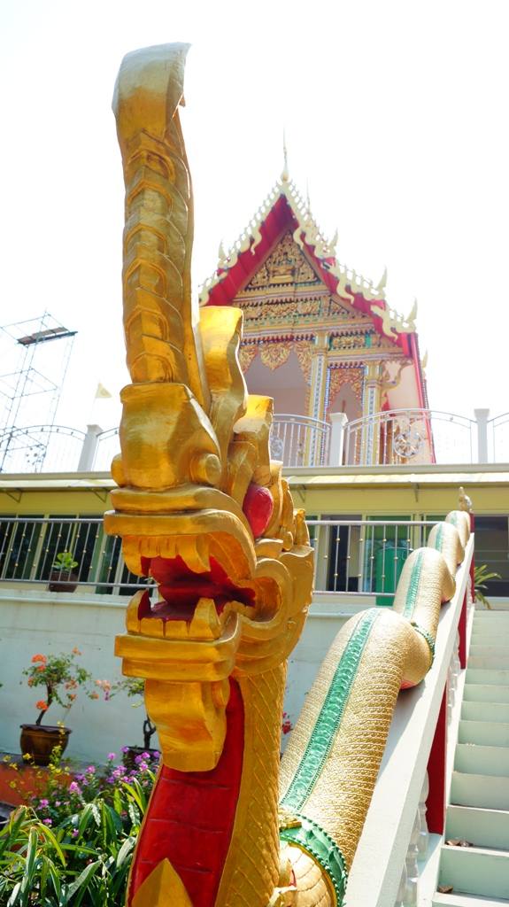 วัดเขาดิน วัดสวยๆ ไกล้กับมอเตอร์เวย์