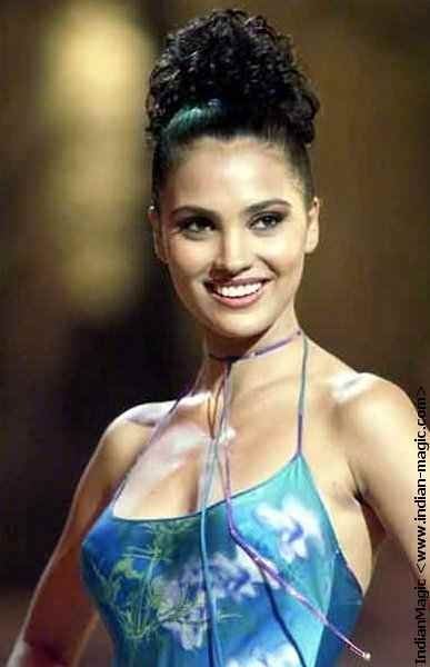 Lara Dutta Miss Universe 2000 From India