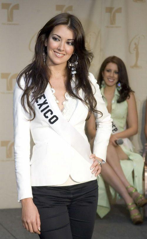 Priscila Perales @ Miss Universe 2006