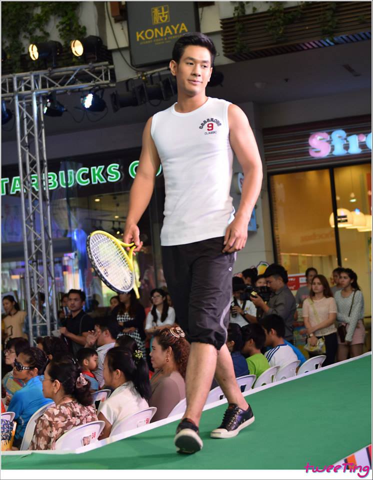 อ๋อม ขวัญ งาน "หล่อ สวย ด้วยวิทยาศาสตร์การกีฬา March 18,2014