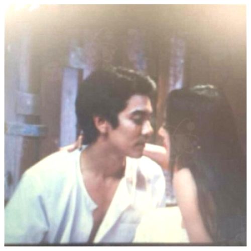 ดีเจแมน จูบ เปิ้ลไอริณ สุดเร่าร้อนในหนัง บุญเพ็งหีบเหล็ก