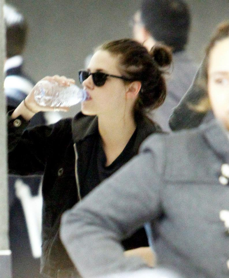 มาดูการแต่งตัวตามสไตล์สาว Kristen Stewart กันเถอะ (part 1)