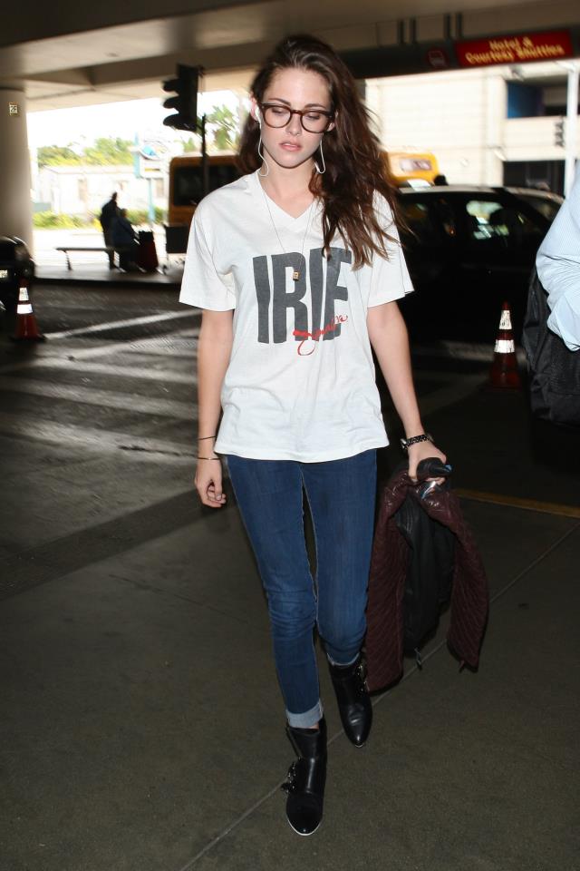 มาดูการแต่งตัวตามสไตล์สาว Kristen Stewart กันเถอะ (part 1)