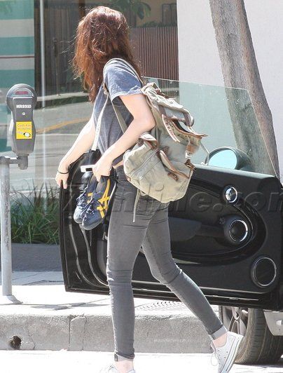 มาดูการแต่งตัวตามสไตล์สาว Kristen Stewart กันเถอะ (part 1)