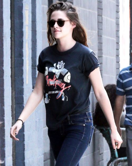มาดูการแต่งตัวตามสไตล์สาว Kristen Stewart กันเถอะ (part 1)
