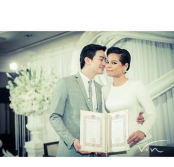 อย่างเป็นทางการแล้ว Opal & Oak
