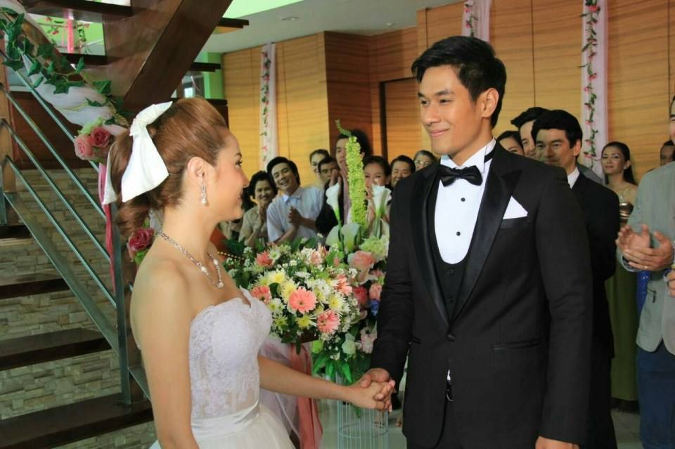 คู่นี้ จะนางรักกันขนาดไหน ต้องดูเอาเอง คืนนี้ เสนอเป็นตอนจบ เจ้าสาวสลาตัน !!!