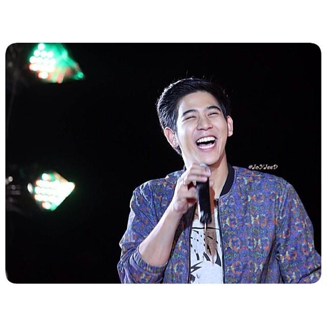 พอร์ช ศรัณย์ หนุ่มหล่อ แห่ง วิกหมอชิต update-pic