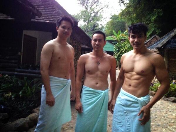 เจ๊ใจจะวายกับหนุ่มๆ