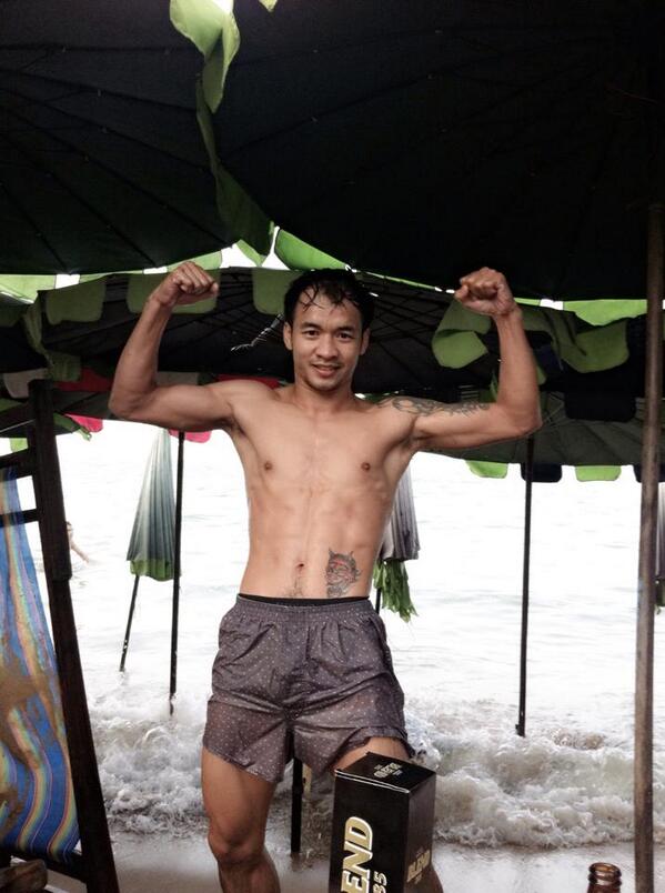 เจ๊ใจจะวายกับหนุ่มๆ