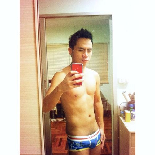เจ๊ใจจะวายกับหนุ่มๆ