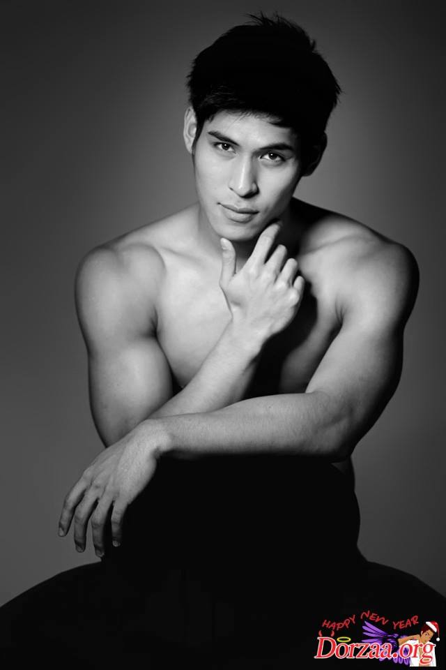 หล่อ
