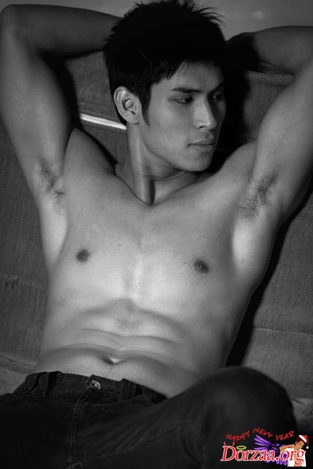 หล่อ