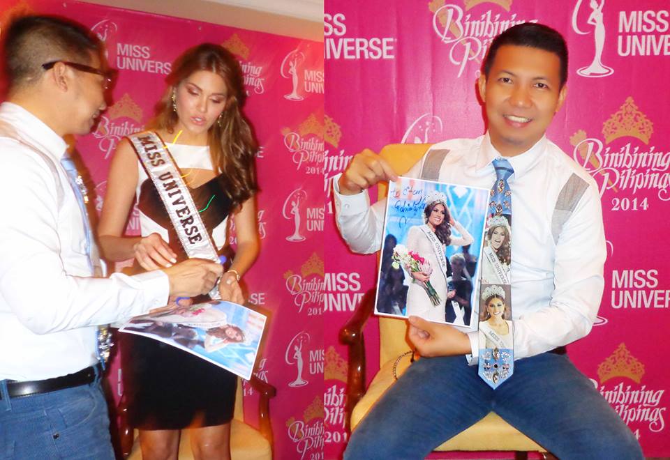 แฟนนางงามฟิลิปปินส์ ผูกเนกไทรูป Miss Universe ขอลายเซนนางงามตัวจริง