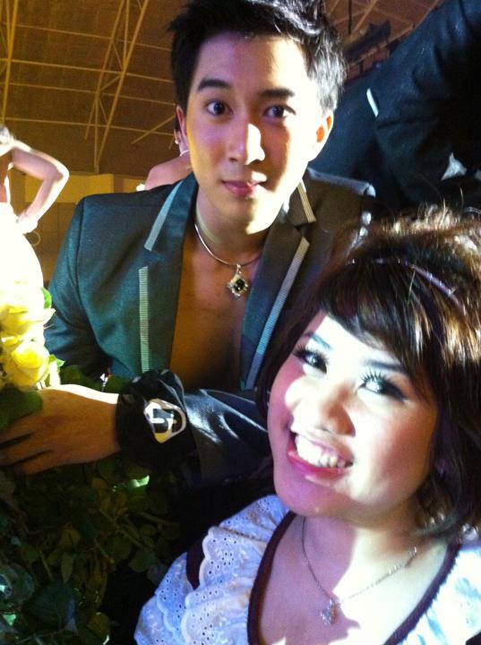 เด็กน้อย มอ ขอนแก่น By รองเท้าผ้าใบ
