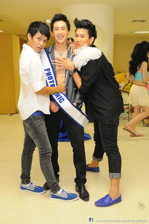 เด็กน้อย มอ ขอนแก่น By รองเท้าผ้าใบ