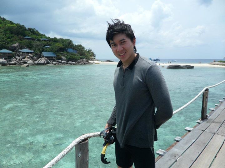เด็กน้อย มอ ขอนแก่น By รองเท้าผ้าใบ