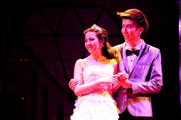 เด็กน้อย มอ ขอนแก่น By รองเท้าผ้าใบ