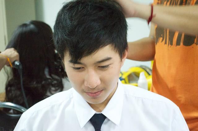 เด็กน้อย มอ ขอนแก่น By รองเท้าผ้าใบ