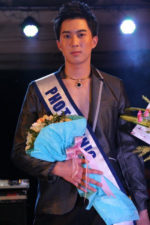 เด็กน้อย มอ ขอนแก่น By รองเท้าผ้าใบ
