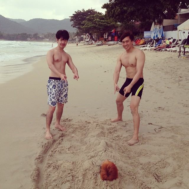 เด็กน้อย มอ ขอนแก่น By รองเท้าผ้าใบ