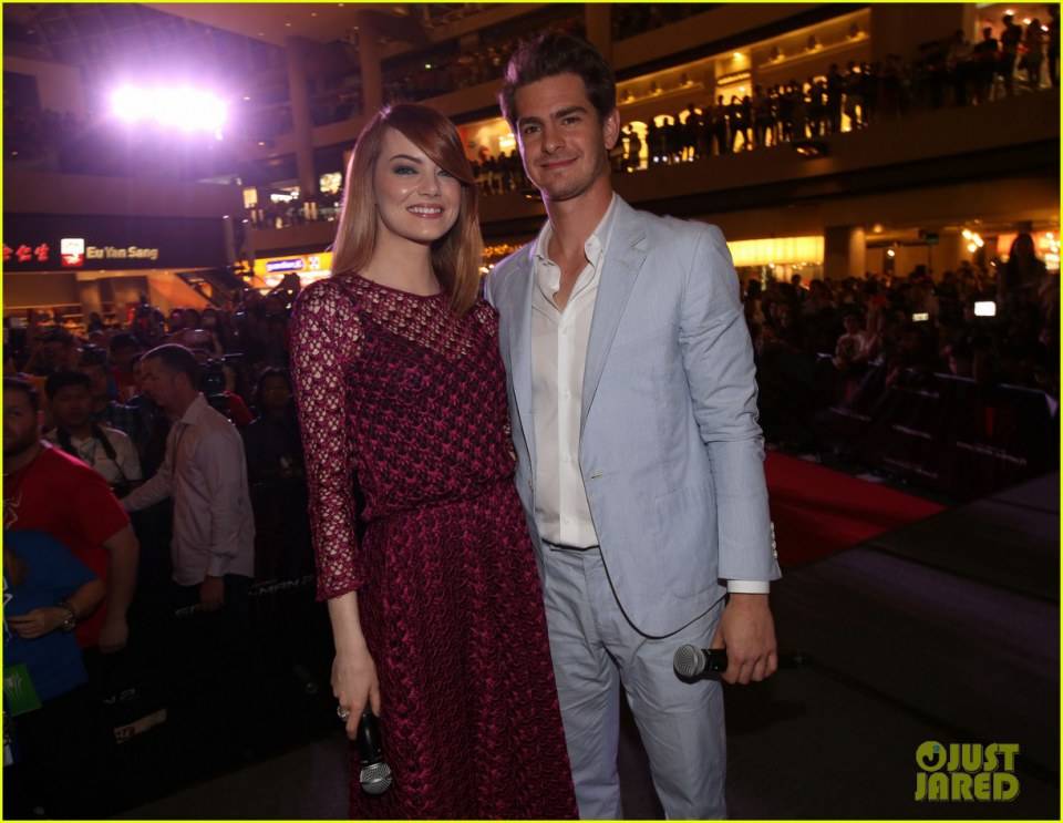 Emma Stone & Andrew Garfield Hang with Adorable Little Spider-Man at Fan Event!
