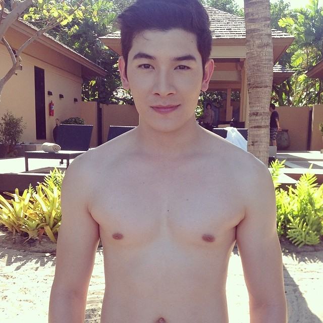 เนส (เดอะสตาร์7) สลัดผ้าถ่ายแบบรับซัมเมอร์ใน GLOW Magazine