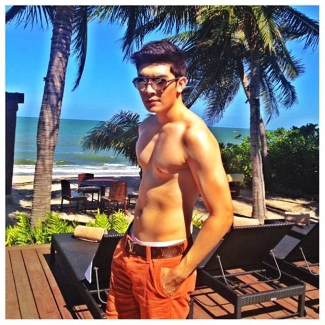 เนส (เดอะสตาร์7) สลัดผ้าถ่ายแบบรับซัมเมอร์ใน GLOW Magazine