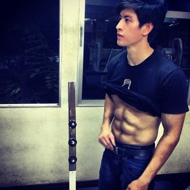 เซ็ตนี้สุ่มมาครับ  สาบาน @บารวี 138