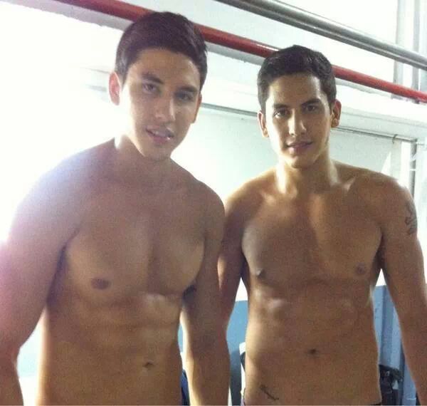 ทีละสองกันบ้าง  แซบไม่น้อยครับแต่ละคู่ @บารวี 139